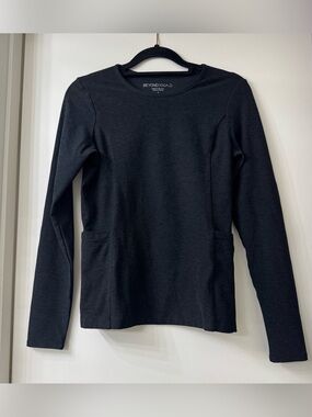 Beyond Yoga Spacedye Black Long Sleeve Pockets Size Small